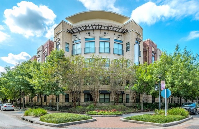 1 Bedroom apartment on Woodland Waterway