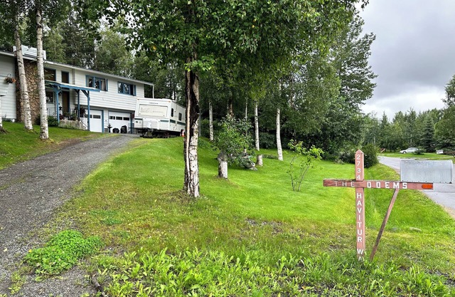 1-bedroom basement unit with Mountain View in Anchorage w/high speed WiFi