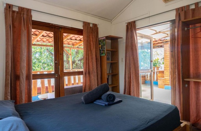 1 Bedroom G-Land Burnt Toast Surfcamp