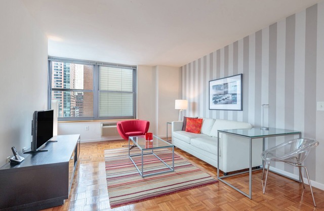 1 Bedroom in Jersey City with Luxury Amenities