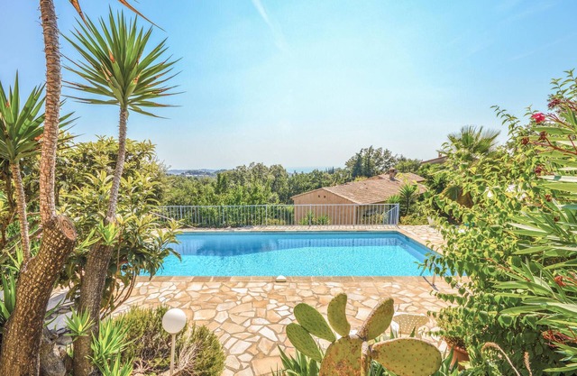 1 bedroom nice home in La Gaude
