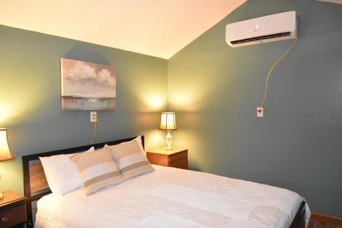 1 BR Corbin Cottage - Corbin Arena - Laurel Lake