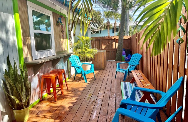#1 Choice! - Walk to EVERYTHING New Smyrna Beach!