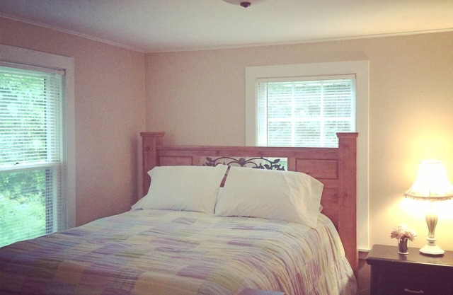 1 Mile To Beach, 2BR, 1 BA, sleeps 6