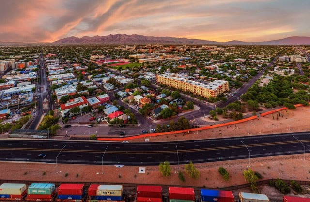 1 Min to 4th Ave & Congress | 1 BR 1 BA | Casita