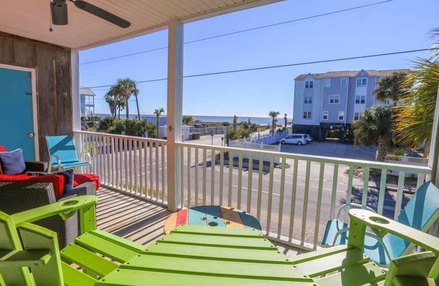 1 min to Beach. Relax & Watch the Sunrise, Beach & Crashing Waves from Our Covered Balcony!