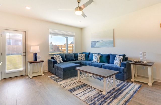 10 Mi to Dtwn: Bright Austin Gem w/Pool Access