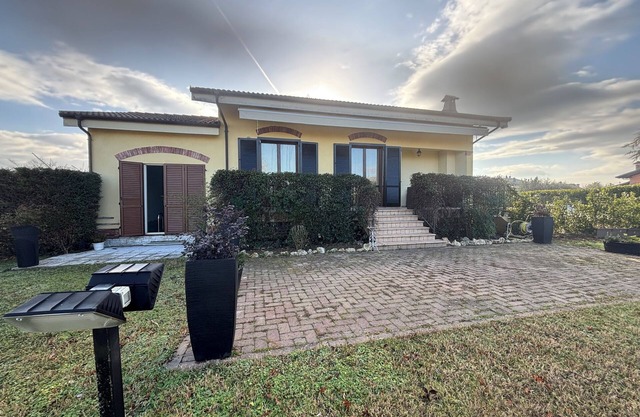10 minutes from the beach, strategically located "Villa il Castellaccio"