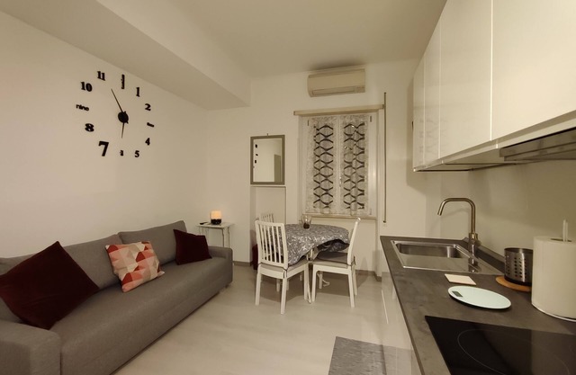 10 minutes from Trastevere romantic apartment