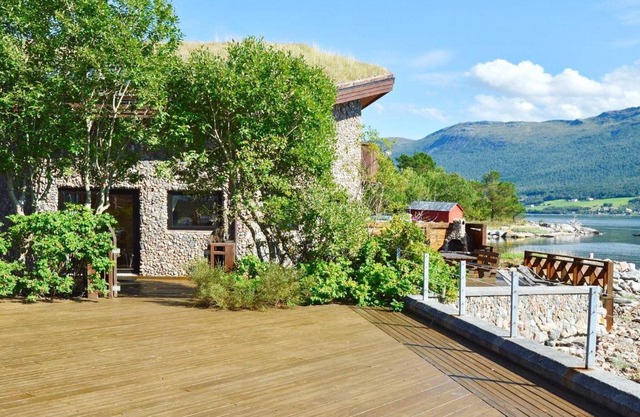 10 person holiday home in EIDSVÅG-By Traum