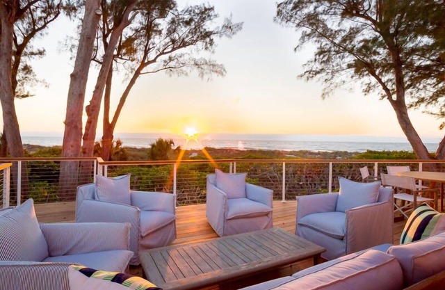 $100 Bubble Room Gift Certificate for bookings made for 2025 stays! Gulf Front!