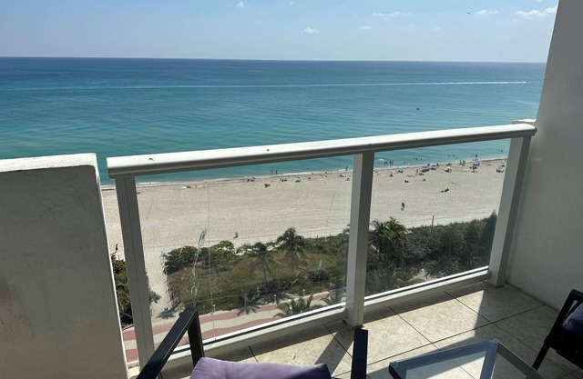 1128- Ocean View with Balcony
