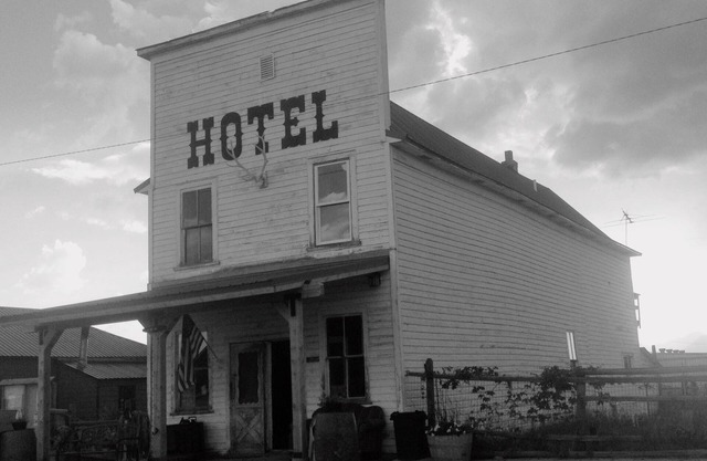 115 Yr Old Pure Jewel of Western History-Across The Street from The Hot Springs!