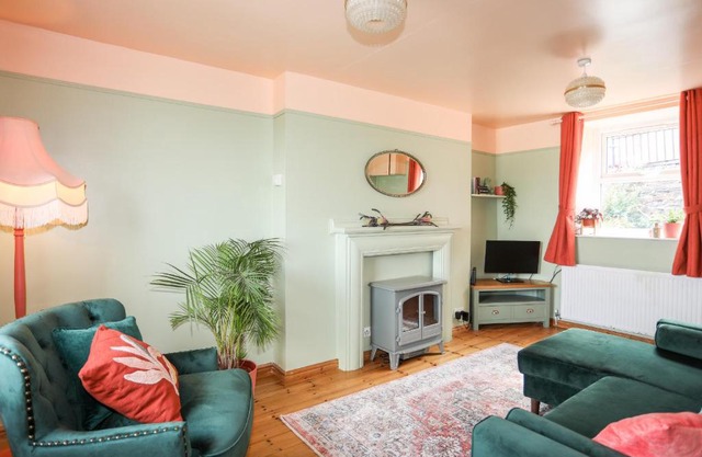 12 Brynffynnon