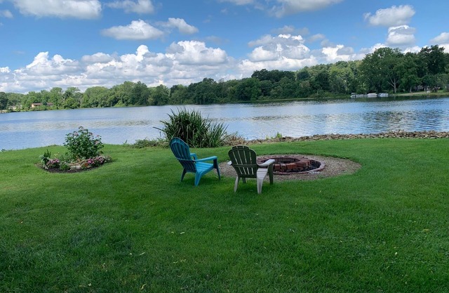 125/nt after discount Oct 6-10 two nt minimum-Lakefront Cottage at O'Dells Lake