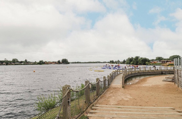 14 LARCH VIEW, pet friendly in Tattershall Lakes Country Park