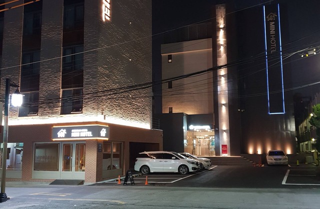 141 Mini Hotel