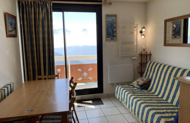 150m from ski slopes, 4th floor, balcony, tv, ski locker, 23m², Alpe d'Huez
