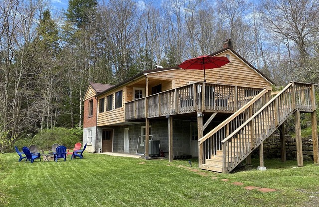 16 acre retreat with large fishing pond and a butterfly meadow