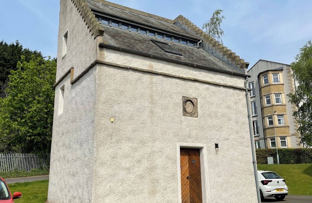 17th Century Dovecot, 20 min to Edinburgh by train