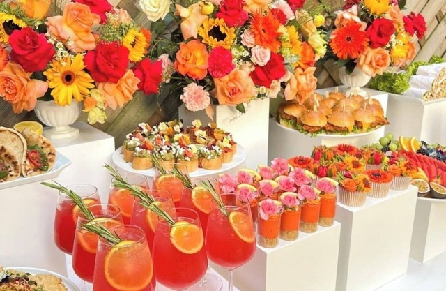 18 Person Bachelorette Pool Parties