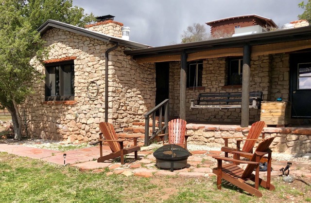1930's Stone Cottage with spectacular views!
