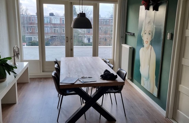 1930s apartment a 20-minute walk from downtown