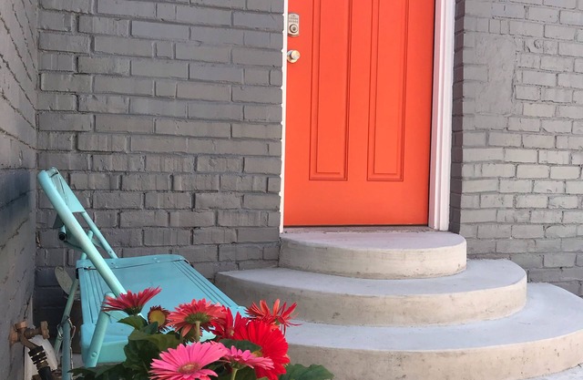 1938 Beautifully Renovated Cozy Midtown Charmer Close to Fairgrounds/Rt 66