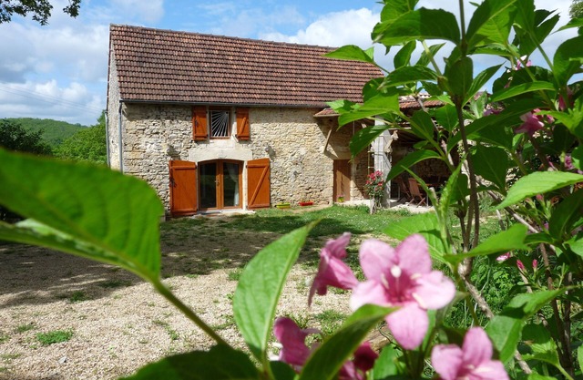 19th-century barn. Calm, Nature. Ideal for families with young children.