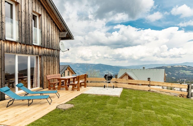 1A Chalet "Eck" Dream Panorama in hiking area