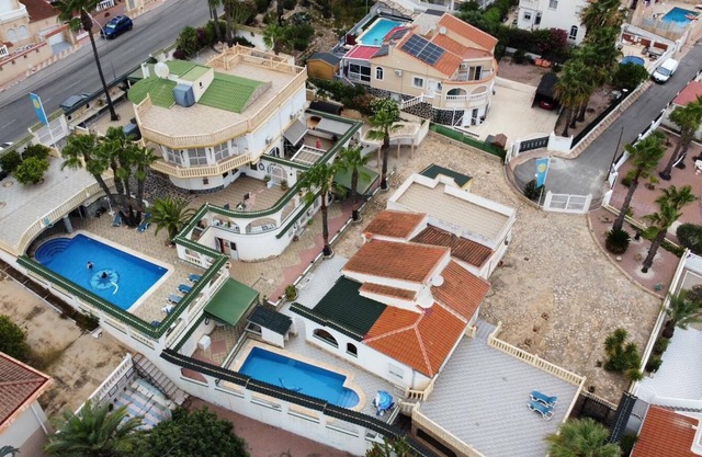 1a Mc Games holiday complex, Picasso house