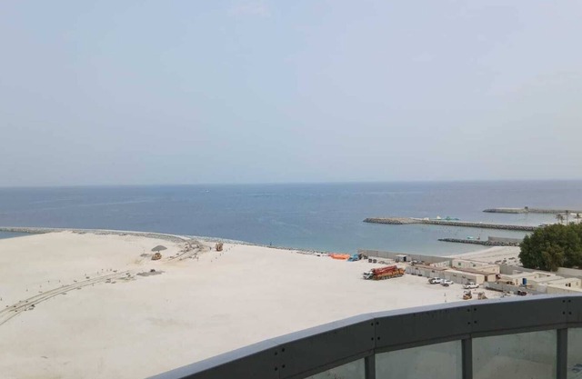 1BR Beachfront Stunning Sea View