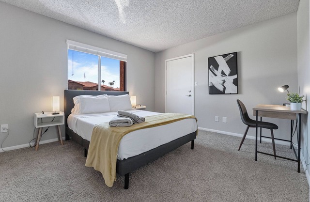 1BR - Gym - Pool - Great For Mid/Long Stays