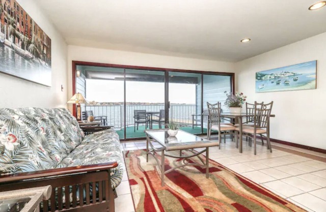 ☘1BR❤️InSuite Jacuzzi☀️Waterfront⛱Sunrise Balcony⭐