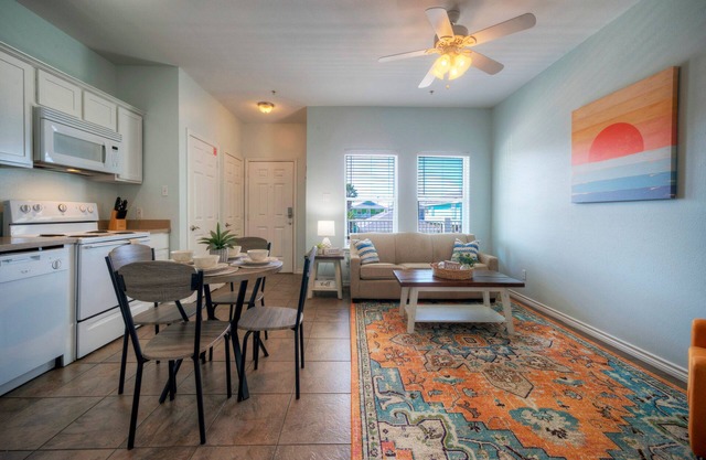 1BR King Retreat, Shared Pool & Private Balcony | Pet-Friendly | Costa Bahia 205