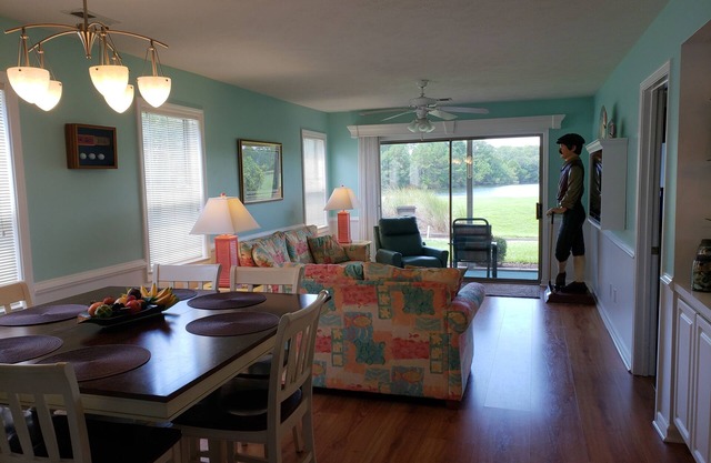 1st floor, 3-bedroom condo in Pawleys Island on the 17th hole