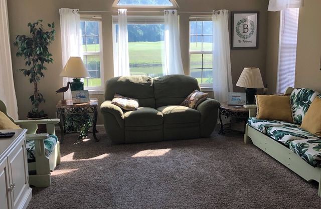 1st floor 3 BR Condo with Free Wifi