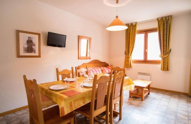 1st floor, balcony, tv, ski locker, 33m², Aussois