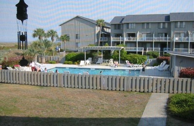 1st Floor 'Home in Paradise' Ocean front, Free Wi-Fi, Exercise and Laundry room