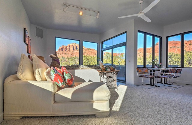 2 Acres & Red Rock Views: Sedona Casita!