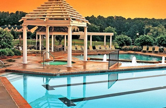 2 BDRM~ HISTORIC POWHATAN~ BUSCH GARDENS 8 MILES, WATER COUNTRY 9 MILES BOOK NOW