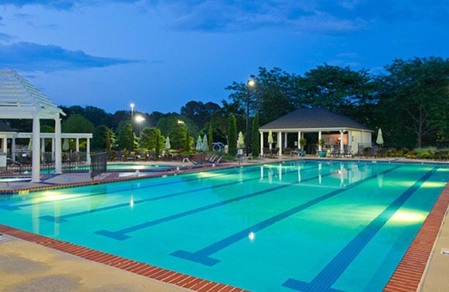 2 BDRM~ POWHATAN RESORT~ ON 260 ACRES *BUSCH GARDENS 8 MILES* HISTORIC AREA