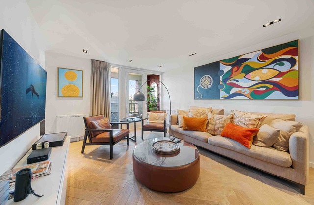 2-bed Chelsea apt with open living/dining/area
