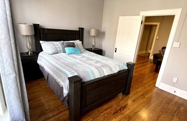 2 Bed Downtown Charles Town Condo w/Laundry Over Abolitionist Ale Works # 200