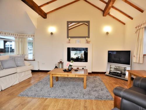 2 Bed in Conwy 77635