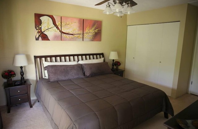 2 bedroom/2 bathroom condo