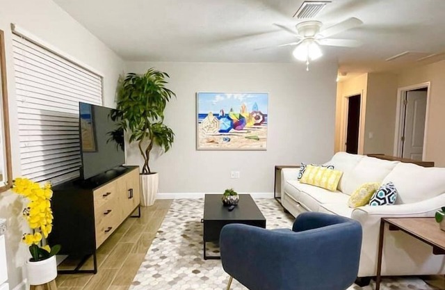 2 Bedroom 820344 by Houzlet