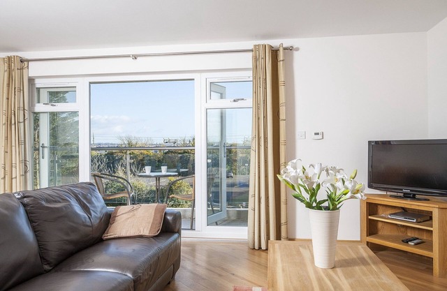 2 bedroom accommodation in Dawlish Warren