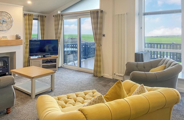 2 bedroom accommodation in Glenluce, Newton Stewart