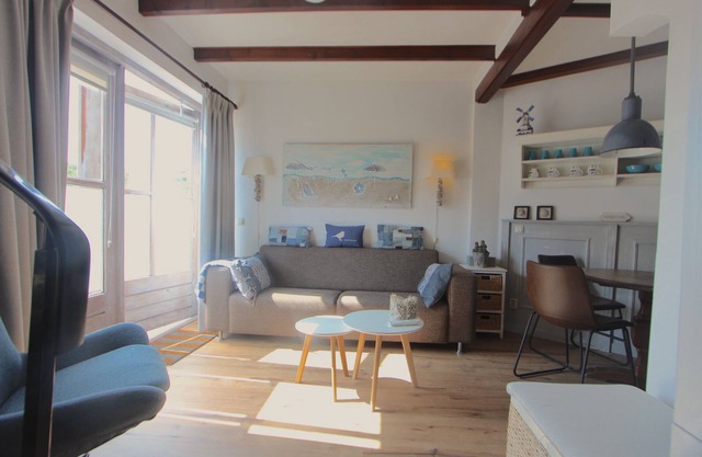 2 bedroom accommodation in Egmond aan Zee